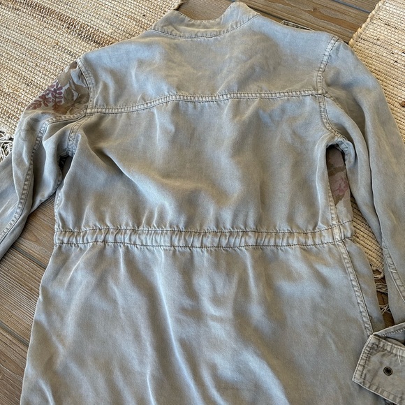 Sundance Rochelle Floral Taupe Jacket - Picture 13 of 14